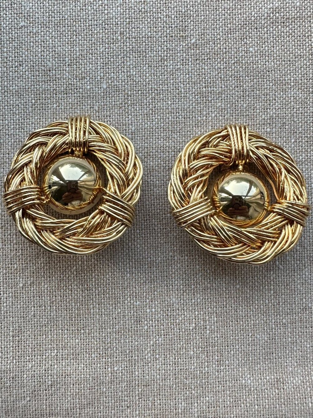 Vintage Gold Tone Woven Basket Weave Statement Clip-On Earrings 1.5”